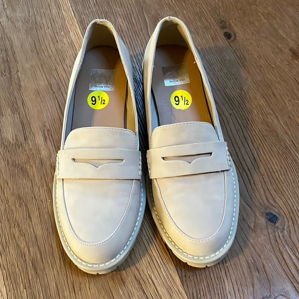 Dolce Vita cream color loafer shoes